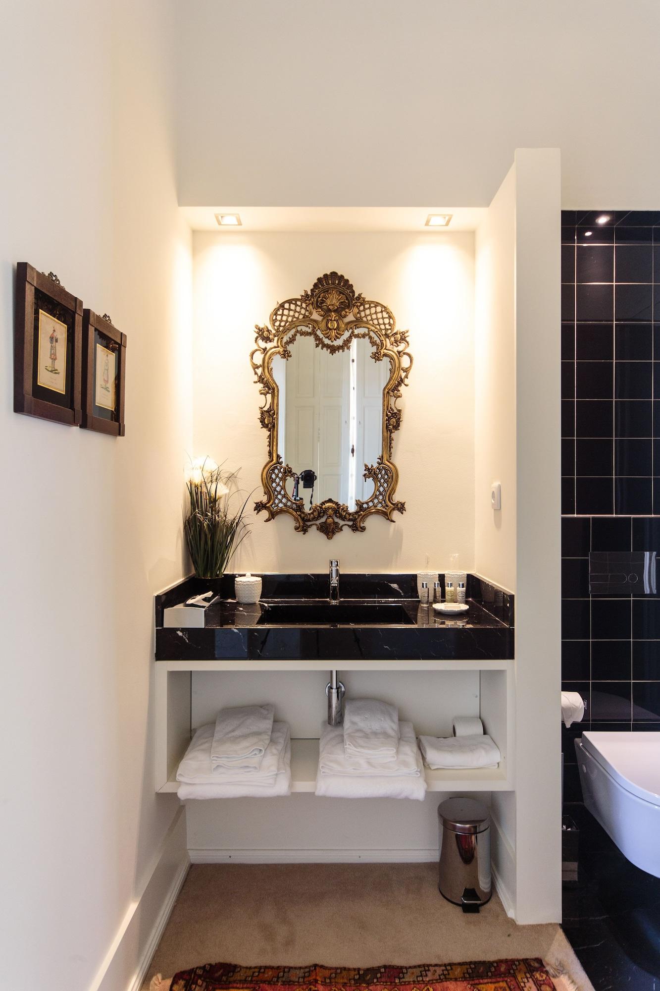 Dear - Palace Chiado